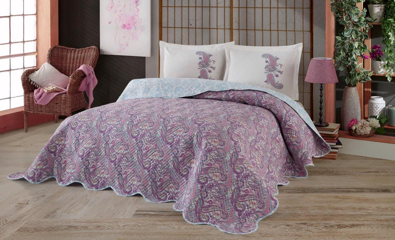 أغطية صيفية مبطنة